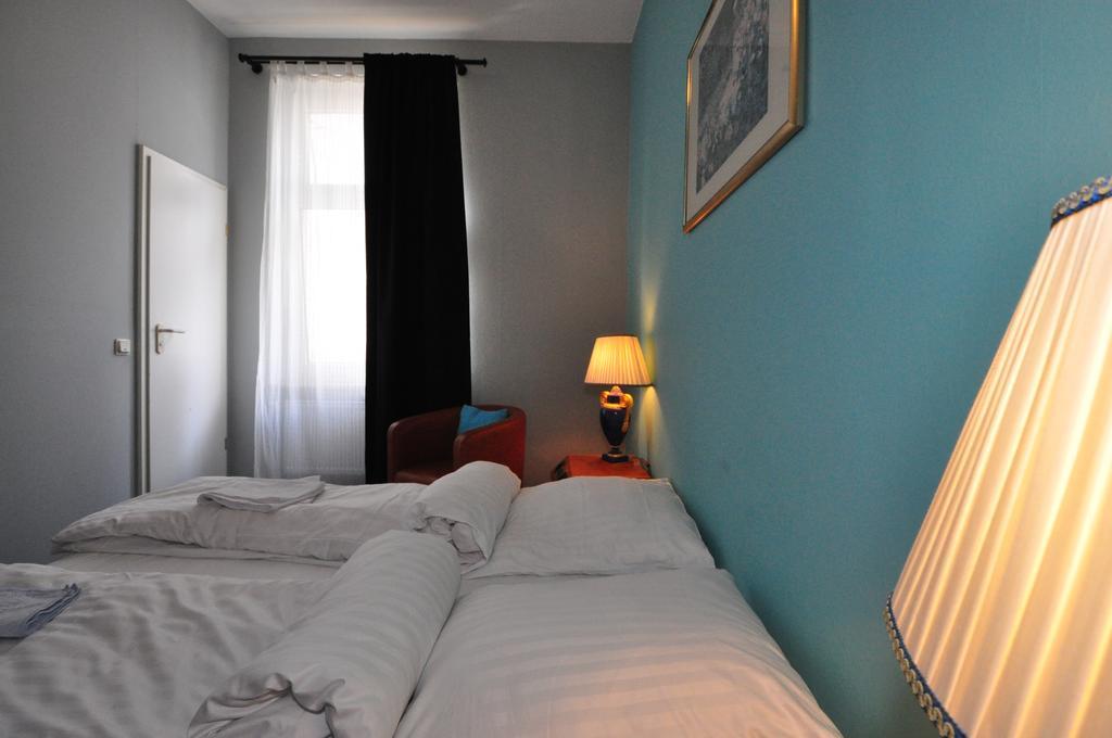 באד הומבורג וור דר הואה Hotel Landskrone מראה חיצוני תמונה